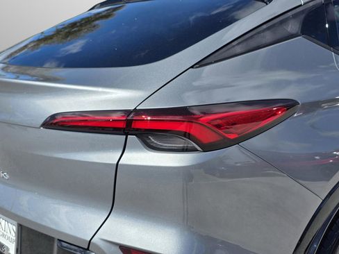 Used 2025 Buick Envista Sport Touring w/ Convenience I Package image 14