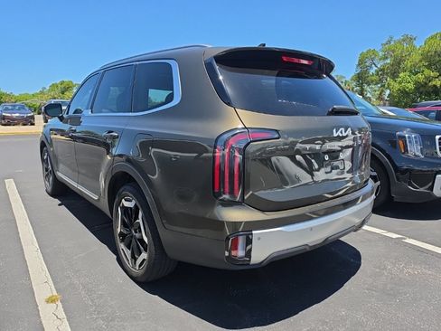 Certified 2024 Kia Telluride EX FWD image 12