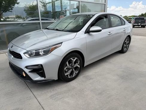 Used 2021 Kia Forte LXS FWD image 5