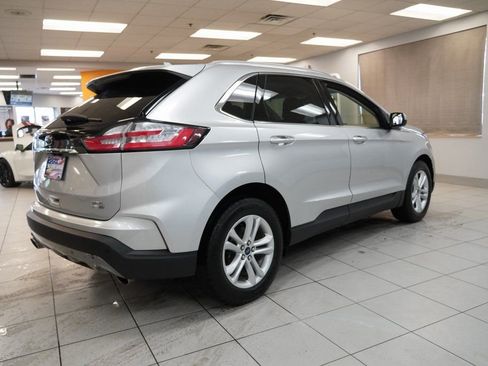 Used 2019 Ford Edge SEL image 14