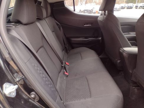 Used 2020 Toyota C-HR LE image 20
