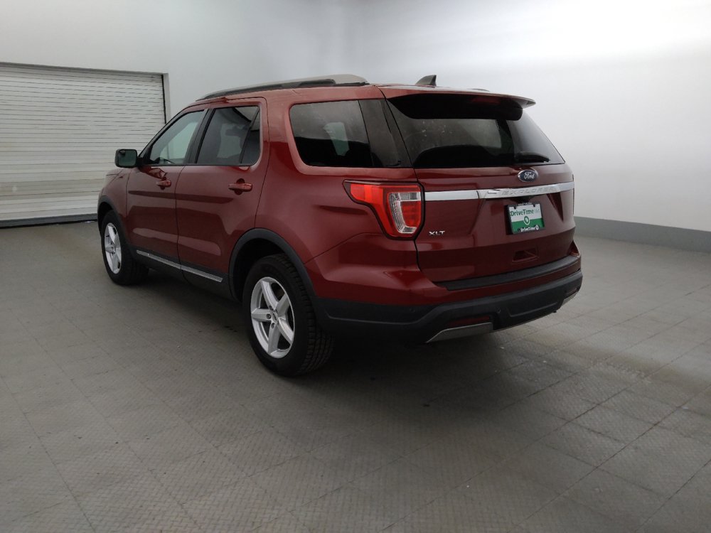 Used 2019 Ford Explorer XLT FWD image 5