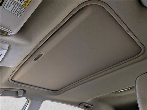 Used 2015 Toyota RAV4 XLE FWD image 12