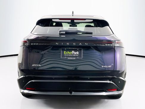 Used 2025 Nissan Ariya FWD image 7