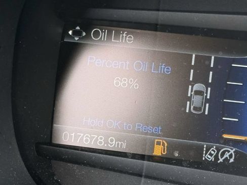 Used 2021 Ford Edge Titanium FWD image 15