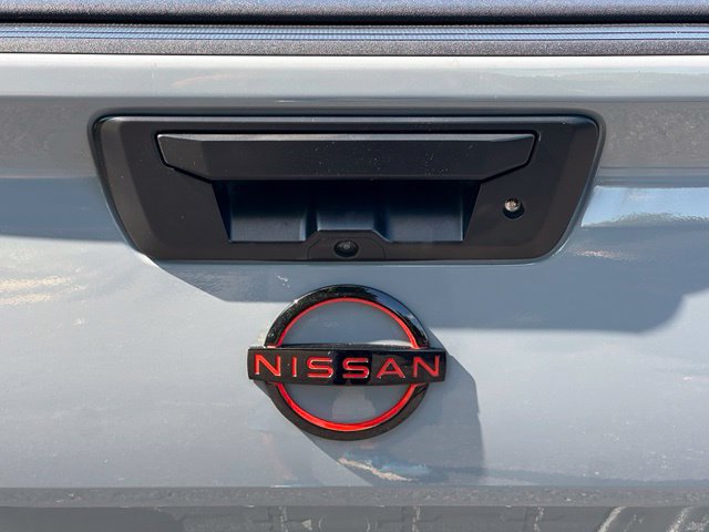 Certified 2024 Nissan Frontier PRO-4X w/ Pro Premium Package AWD/4WD image 17