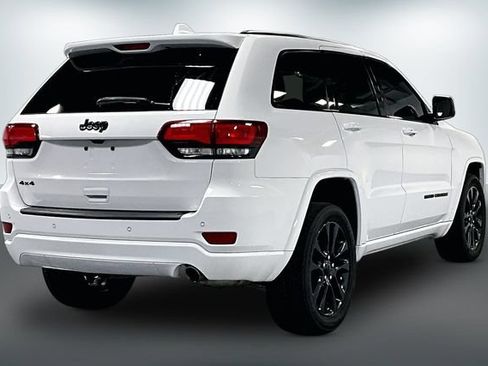 Used 2021 Jeep Grand Cherokee Laredo X AWD/4WD image 7