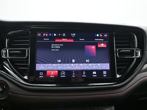 Used 2024 Dodge Durango GT RWD image 15