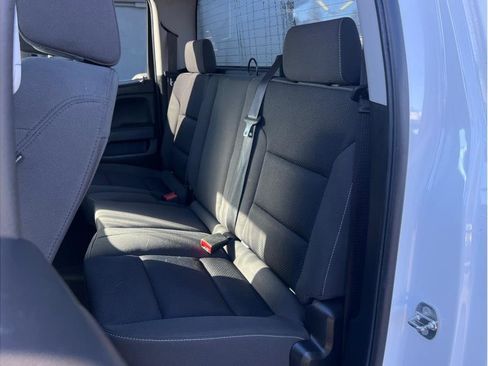 Used 2018 GMC Sierra 2500 SLE w/ HD SLE Preferred Plus Package image 9