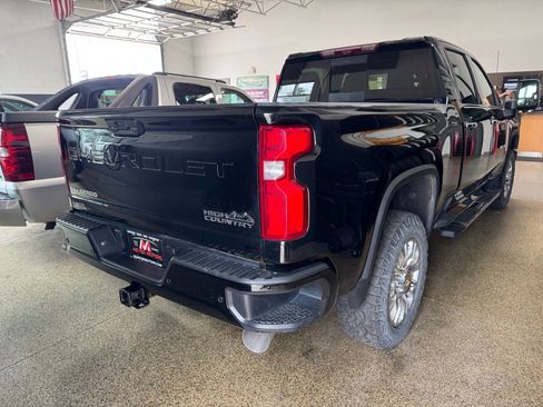 Used 2021 Chevrolet Silverado 2500 High Country w/ Z71 Off-Road Package AWD/4WD image 5
