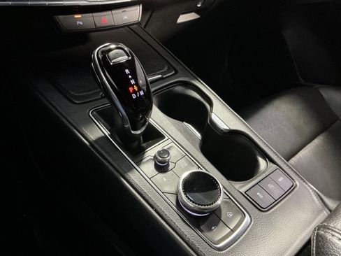 Used 2024 Cadillac XT4 Premium Luxury image 22