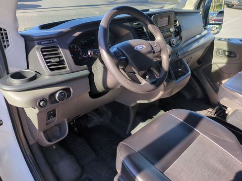 Used 2021 Ford Transit 250 Medium Roof image 12