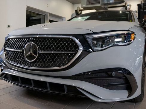 New 2026 Mercedes-Benz E 350 4MATIC Sedan image 9