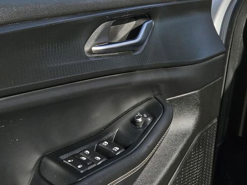 Used 2023 Jeep Grand Cherokee L Laredo image 28