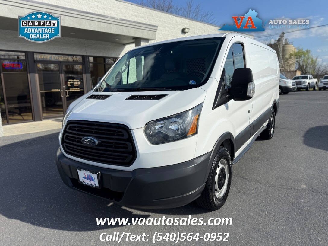 Used 2018 Ford Transit 150 130 Low Roof RWD image 1