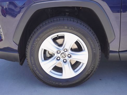Used 2021 Toyota RAV4 XLE FWD image 22