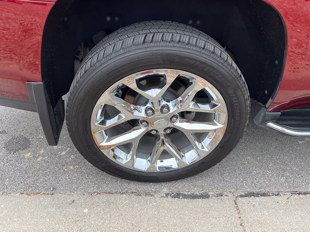 Used 2017 Cadillac Escalade Luxury AWD/4WD image 10