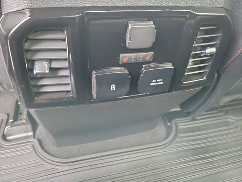 Certified 2020 Ford F250 Lariat w/ Lariat Ultimate Package image 15