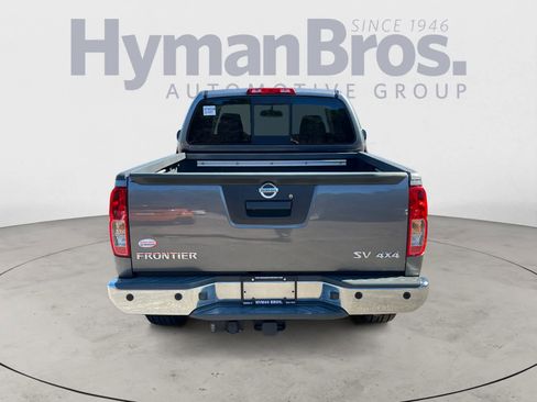 Used 2021 Nissan Frontier SV image 4