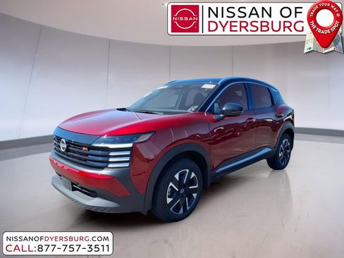 Used 2025 Nissan Kicks SR FWD image 7