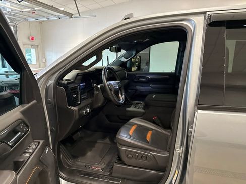 Used 2024 GMC Sierra 3500 AT4 w/ Technology Package AWD/4WD image 22