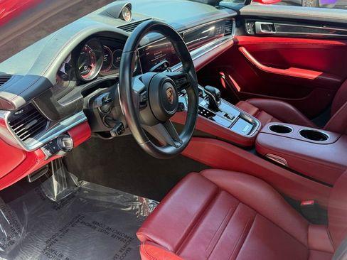 Used 2023 Porsche Panamera 4S w/ Premium Package image 24
