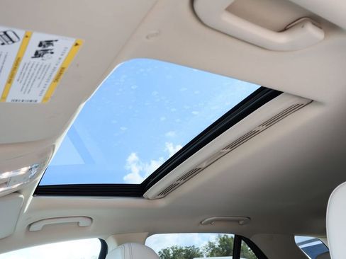 Used 2022 Mercedes-Benz GLE 350 4MATIC image 23