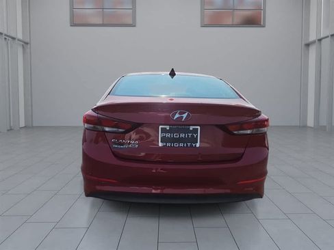 Used 2017 Hyundai Elantra SE FWD image 8
