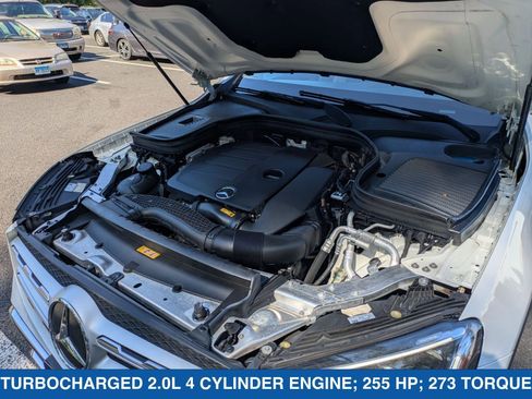 Used 2021 Mercedes-Benz GLC 300 4MATIC image 38