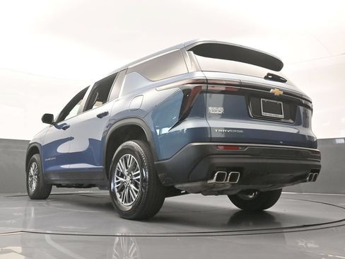 Used 2024 Chevrolet Traverse LS FWD image 68