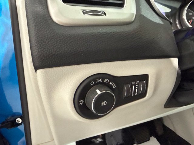 Used 2020 Jeep Compass Latitude FWD image 18