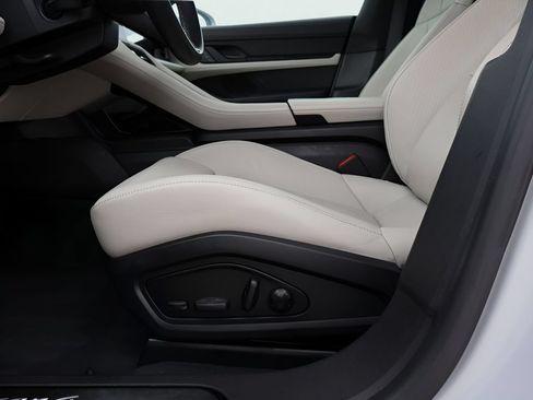 Certified 2024 Porsche Taycan 4 Cross Turismo AWD/4WD image 37