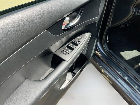 Used 2023 Kia Forte GT-Line image 18