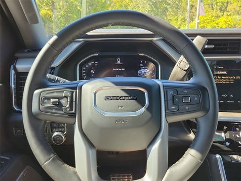 Used 2024 GMC Sierra 2500 Denali w/ Denali Reserve Package image 28