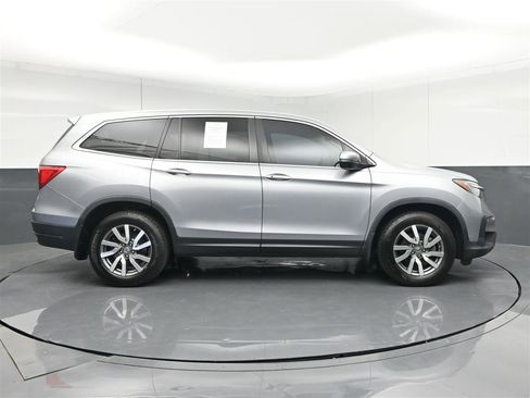 Used 2021 Honda Pilot EX image 4