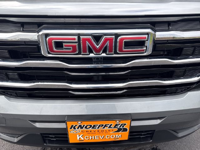 Used 2025 GMC Terrain Elevation AWD/4WD image 32