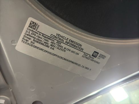 Used 2024 GMC Sierra 2500 AT4X image 48