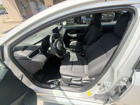 Used 2023 Toyota Corolla LE FWD image 18