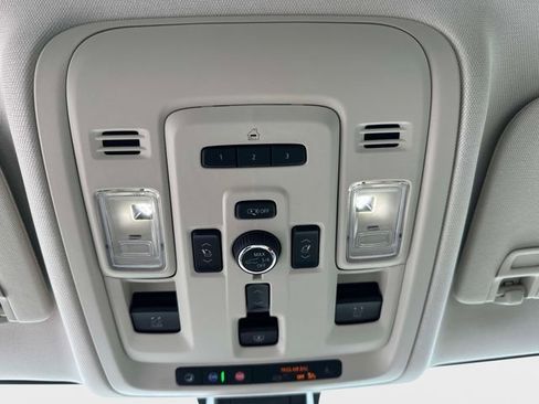 Used 2022 GMC Yukon Denali image 25