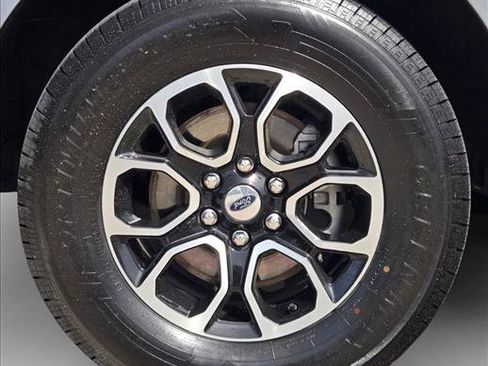 Used 2024 Ford Expedition Max XLT image 23