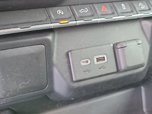 Used 2019 Chevrolet Silverado 1500 RST w/ All-Star Edition AWD/4WD image 34