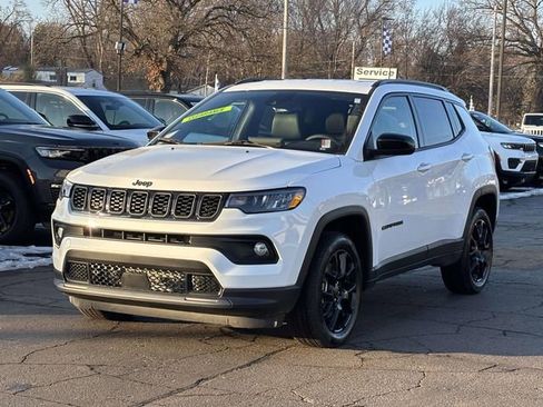New 2026 Jeep Compass Latitude image 26