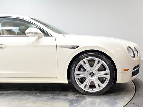 Used 2016 Bentley Flying Spur W12 AWD/4WD image 22