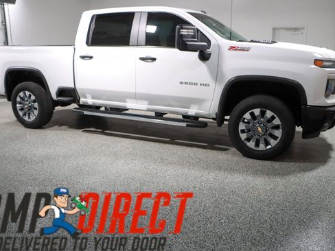 Used 2024 Chevrolet Silverado 2500 Custom w/ Custom Convenience Package image 6