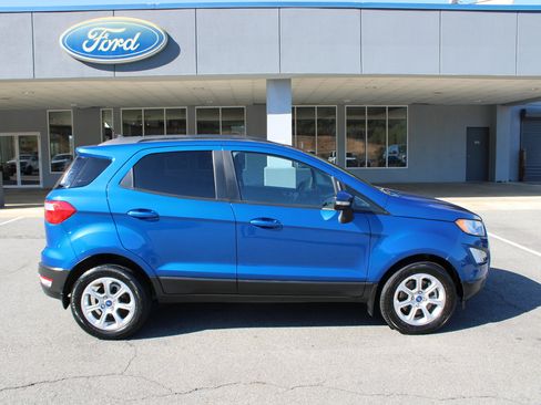 Used 2020 Ford EcoSport SE w/ SE Convenience Package image 2