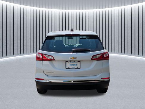 Used 2018 Chevrolet Equinox LS FWD image 7