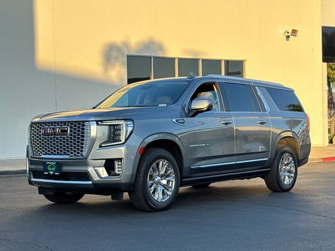 Certified 2023 GMC Yukon XL Denali RWD image 2