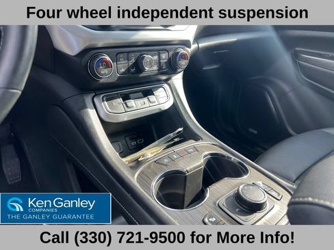 Used 2023 GMC Acadia SLT w/ Preferred Package AWD/4WD image 33