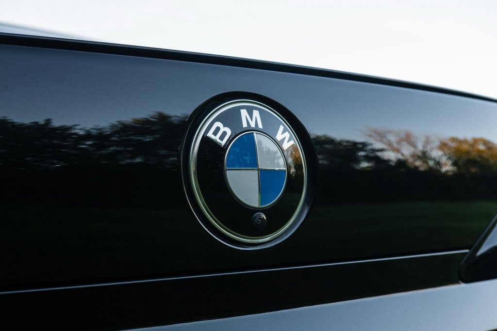 Certified 2024 BMW 760i xDrive w/ Executive Package AWD/4WD image 6