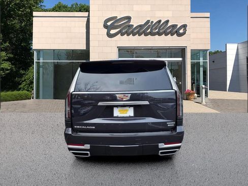 New 2026 Cadillac Escalade ESV Luxury image 4